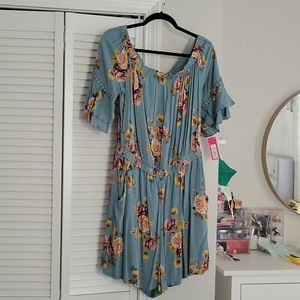 Off the shoulder floral romper